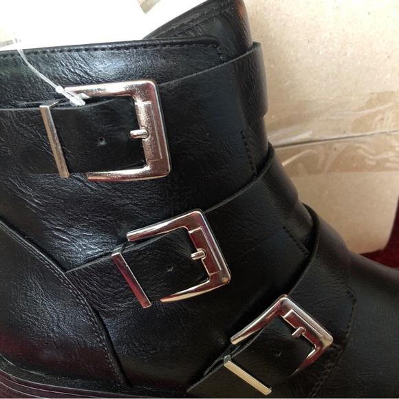 Womens TIME and TRU Stylish Black Buckle Ankle Boot Size 10 Size Zip New - Picture 6 of 7